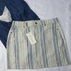 Two by Vince Camuto Skirt